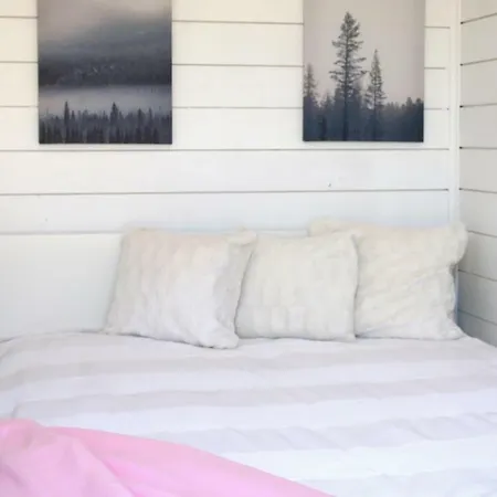 Happyfugu Domki Letniskowe ロッジ ミエンジズドロイェ